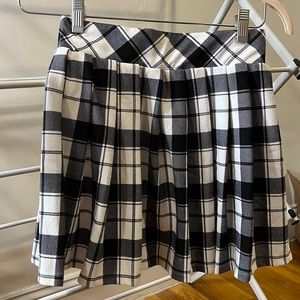 Checkered plaid skirt